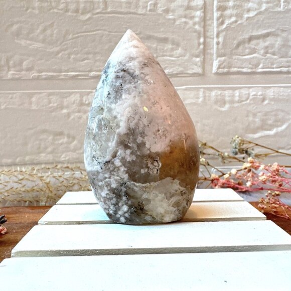 Pink Amethyst with Flower Agate Flame - Picture 4 of 8